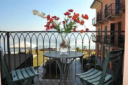 Apartmán Sleeps 4 Pool Wifi Meina