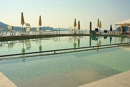 Sleeps 4 Pool Wifi
