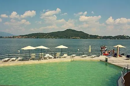 Sleeps 4 Pool Wifi *