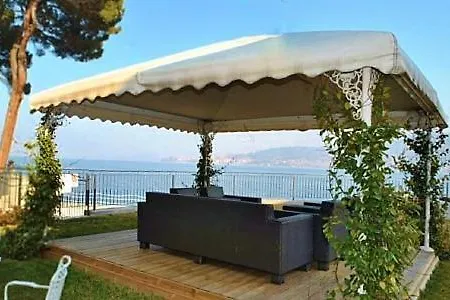 Sleeps 4 Pool Wifi